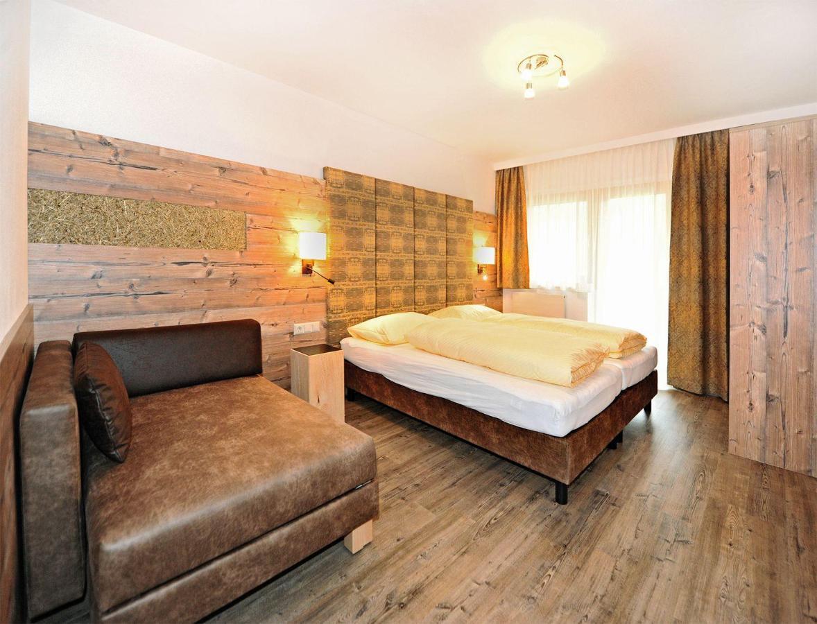 Appartements Zwoelferkogelblick ザールバッハ・ヒンターグレム エクステリア 写真