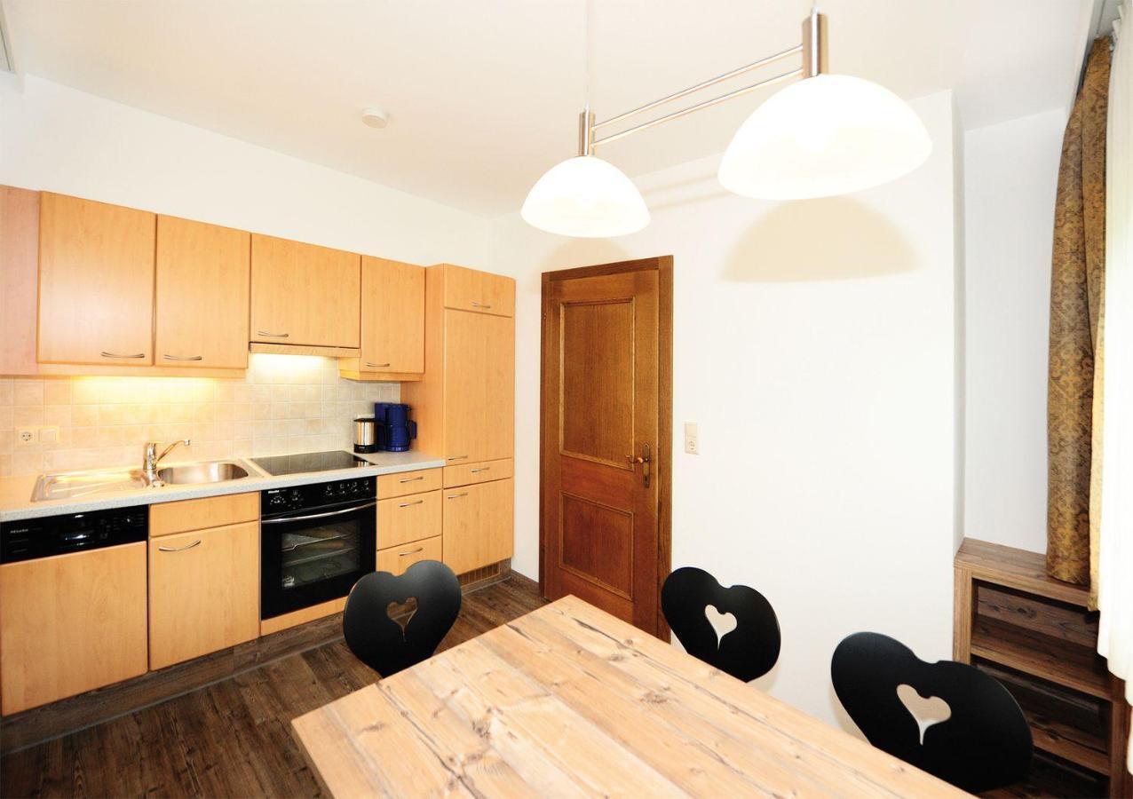 Appartements Zwoelferkogelblick ザールバッハ・ヒンターグレム エクステリア 写真