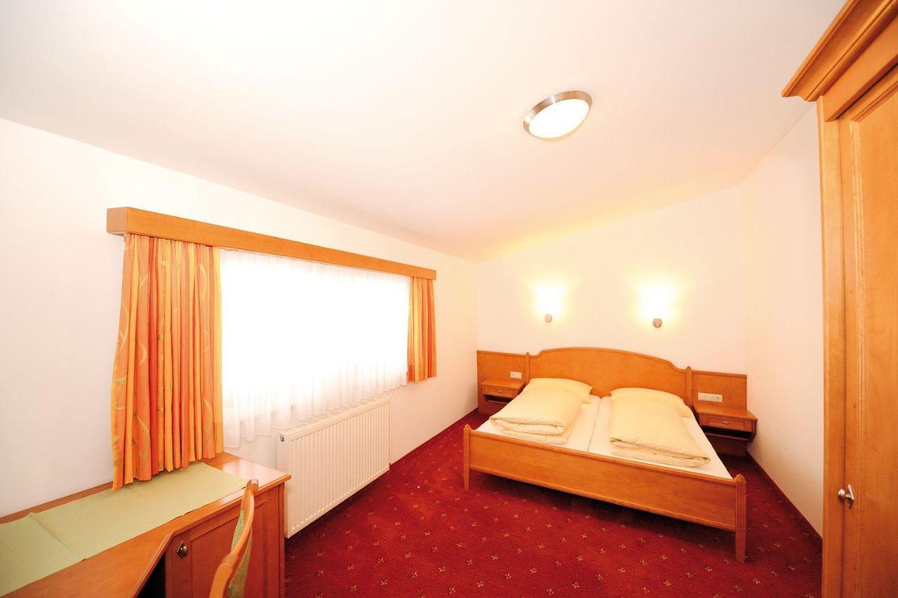Appartements Zwoelferkogelblick ザールバッハ・ヒンターグレム エクステリア 写真