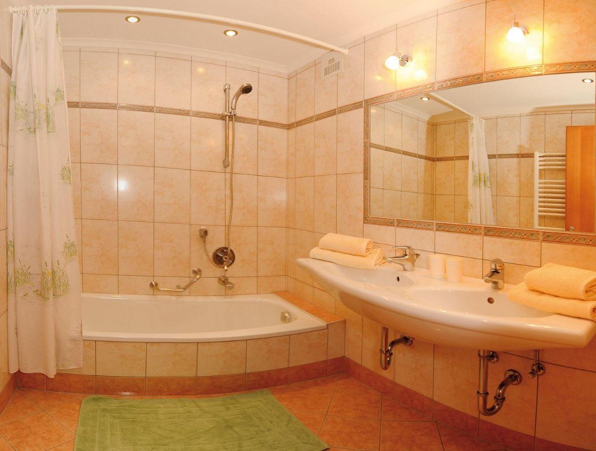 Appartements Zwoelferkogelblick ザールバッハ・ヒンターグレム エクステリア 写真